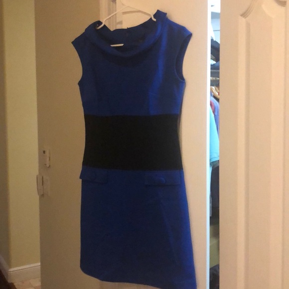 Knee length blue cotton dress - Picture 3 of 3